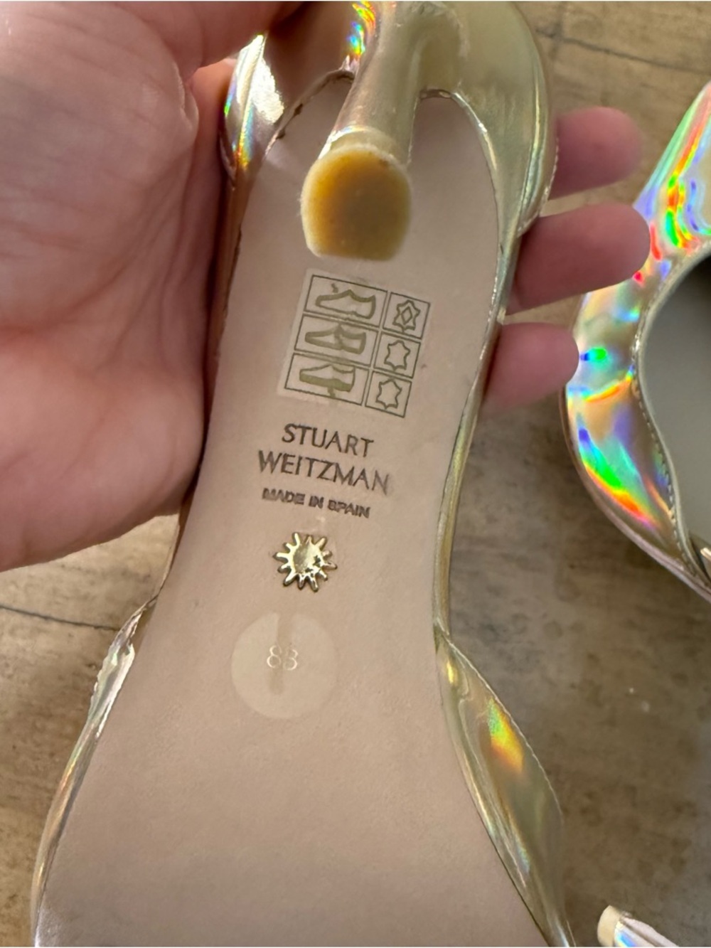 Stuart Weitzman Size 8 Iridescent Gold Pointed-Toe Ankle-Strap Pumps - Picture 7 of 7